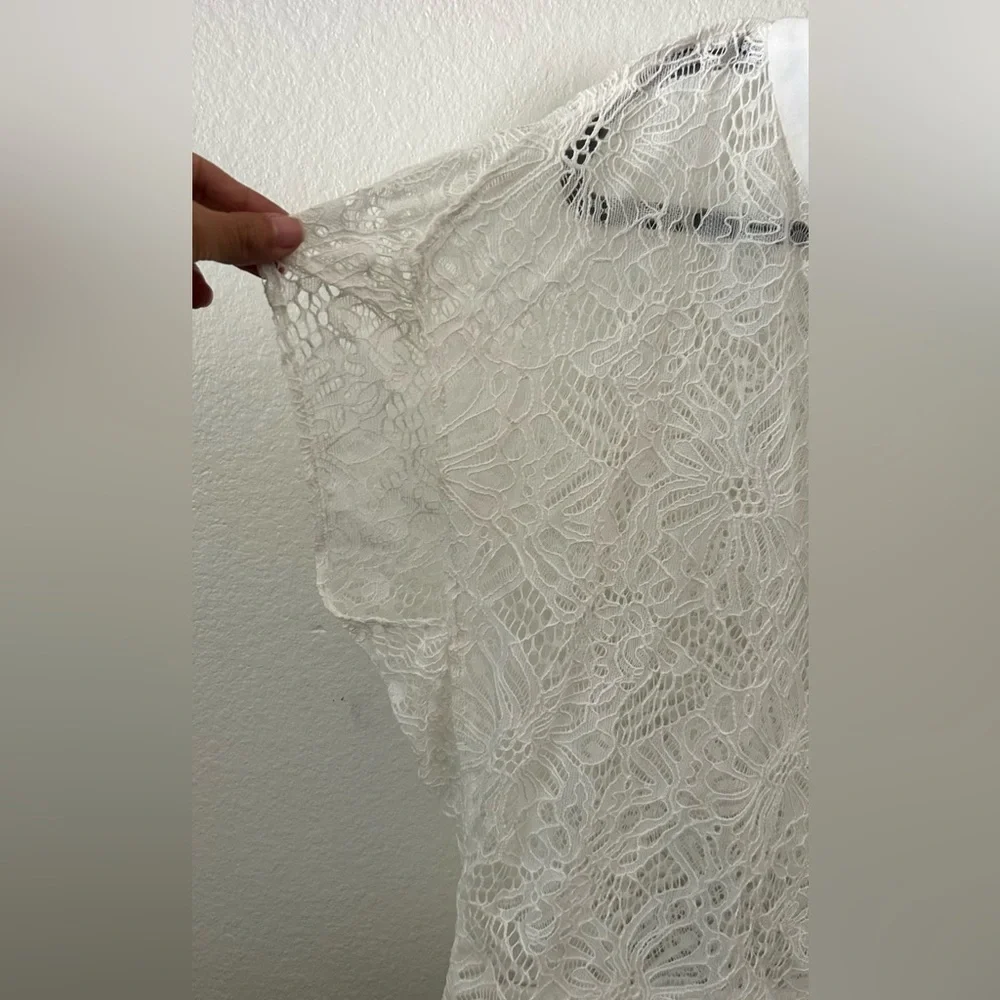 Cabi White Floral Lace Sheer Cap Sleeve Top Style 5342 Mens Medium - Picture 3 of 7